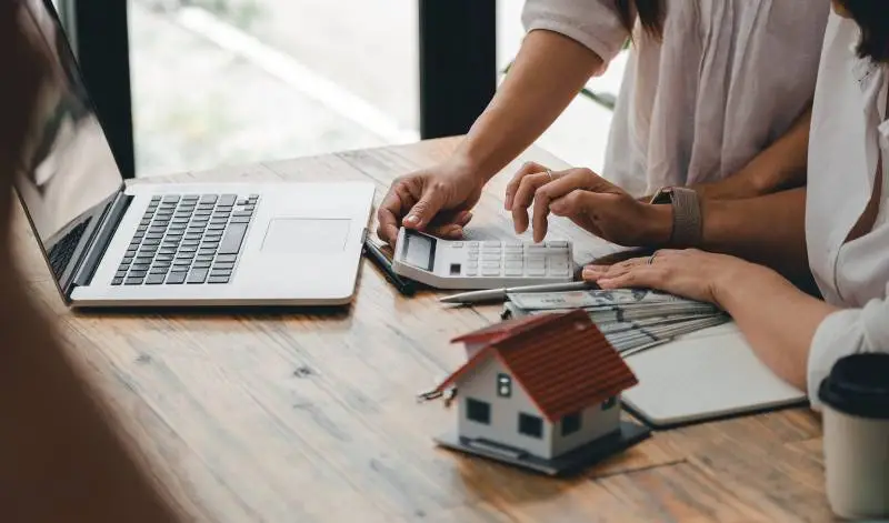 Irish couple reviewing mortgage options in ireland